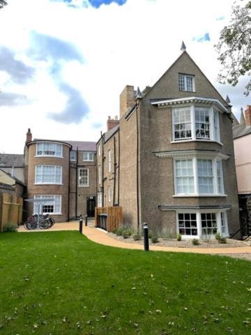 St Chad'S College Bed & Breakfast Durham Exterior photo